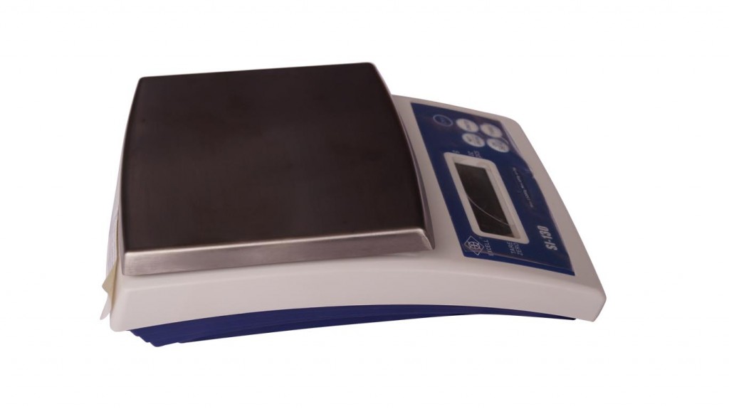 can ban dien tu si 130 1kg 1024x575 Cân Bàn Điện Tử SI130 15kg