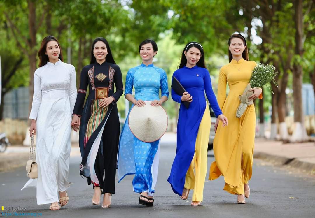 nguon goc y nghia ngay phu nu viet nam 20 10 ao dai